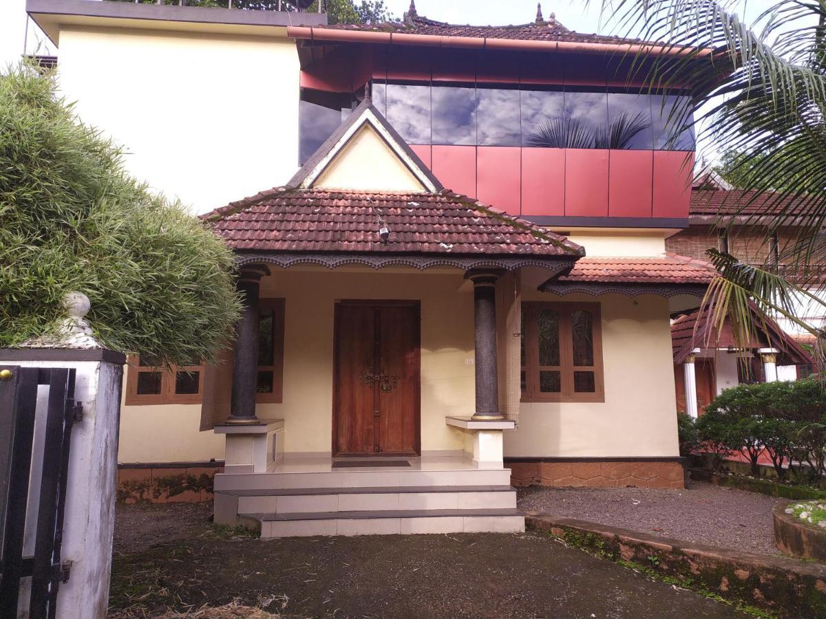 Swasthi Griha Villa Aranmula Exterior foto